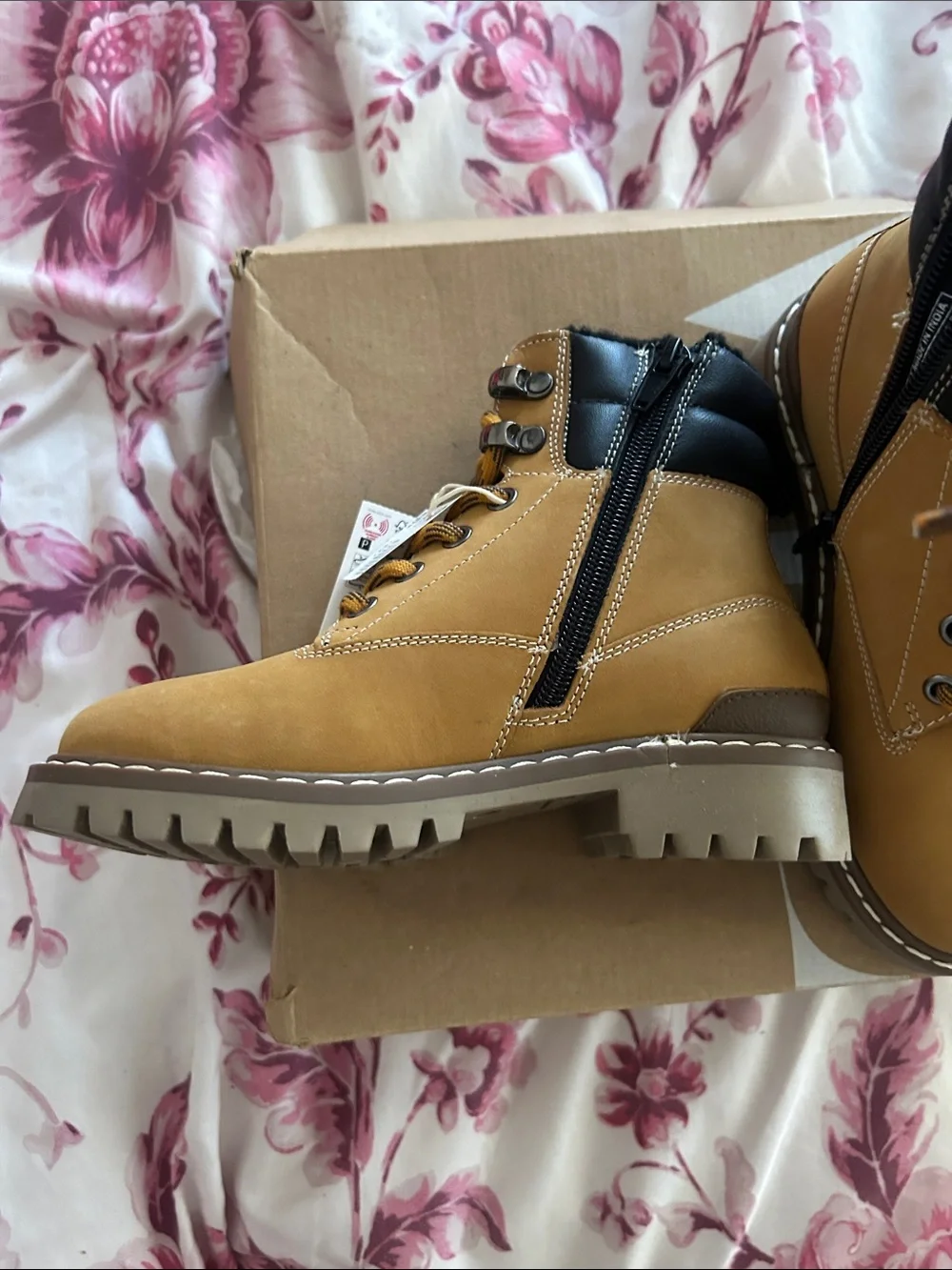 Zara Children's Wheat Lace-Up Winter Boots